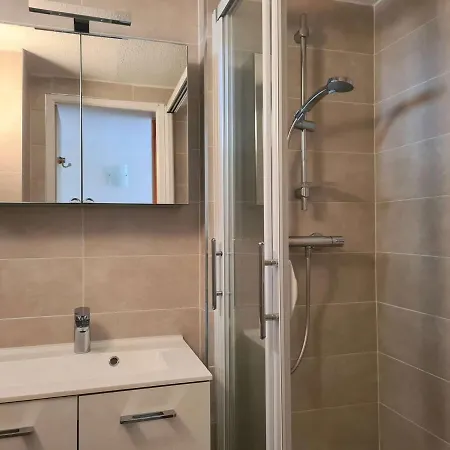 Spacieux Studio-cabine Avec Mezzanine, Terrasse Et Piscine Commune - Cap D'agde - Fr-1-249-395 Apartamento